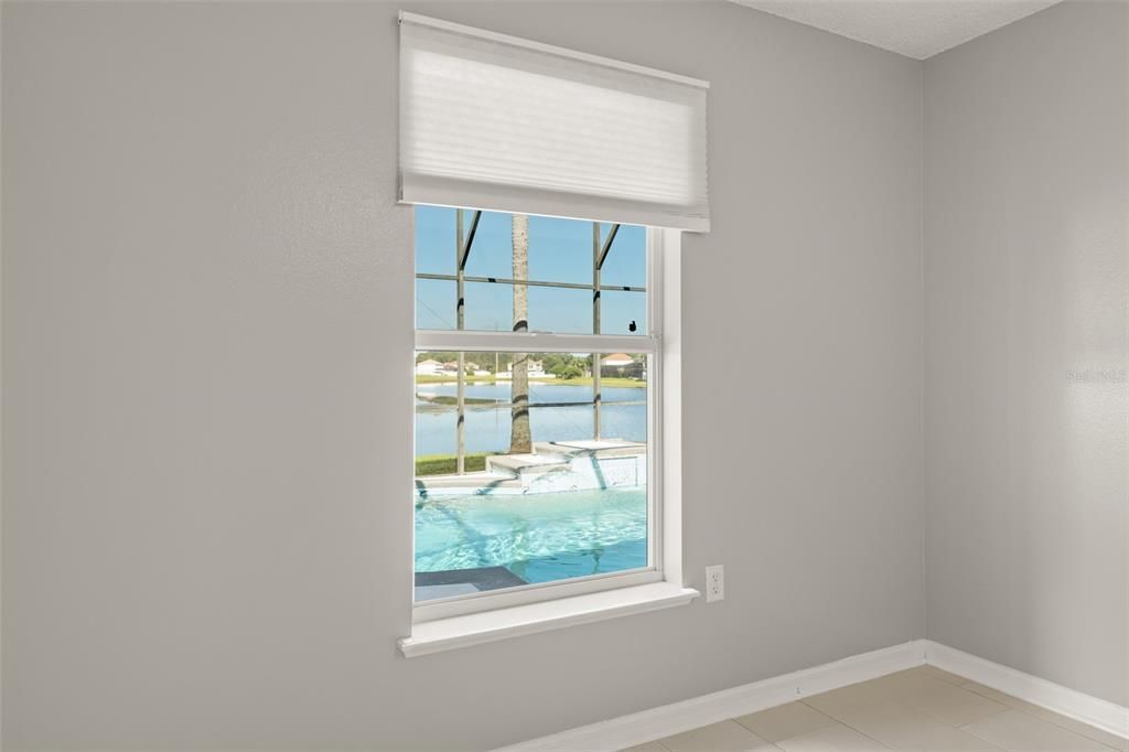 合同活跃: $389,000 (3 贝兹, 2 浴室, 1264 平方英尺)