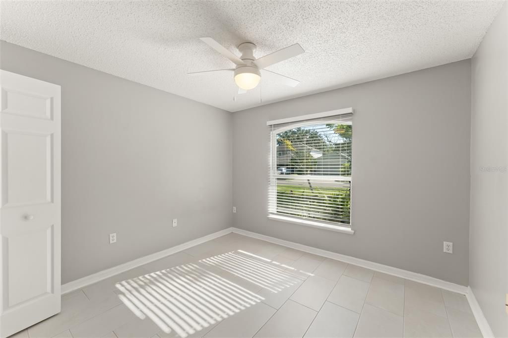 合同活跃: $389,000 (3 贝兹, 2 浴室, 1264 平方英尺)