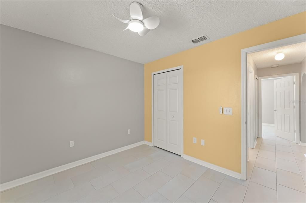 合同活跃: $389,000 (3 贝兹, 2 浴室, 1264 平方英尺)