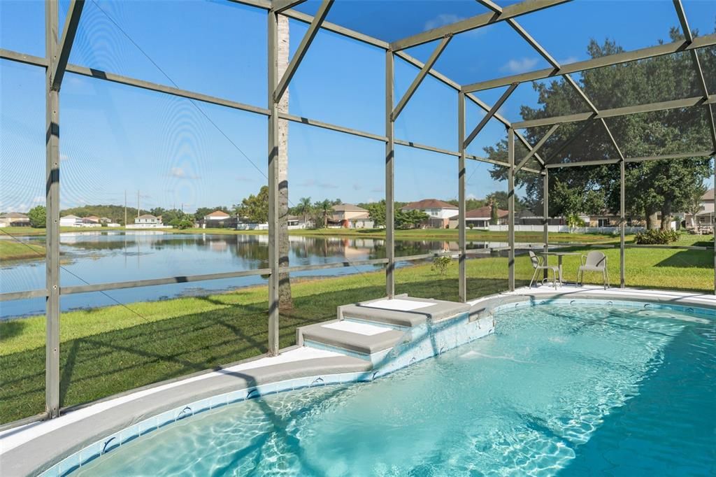 合同活跃: $389,000 (3 贝兹, 2 浴室, 1264 平方英尺)