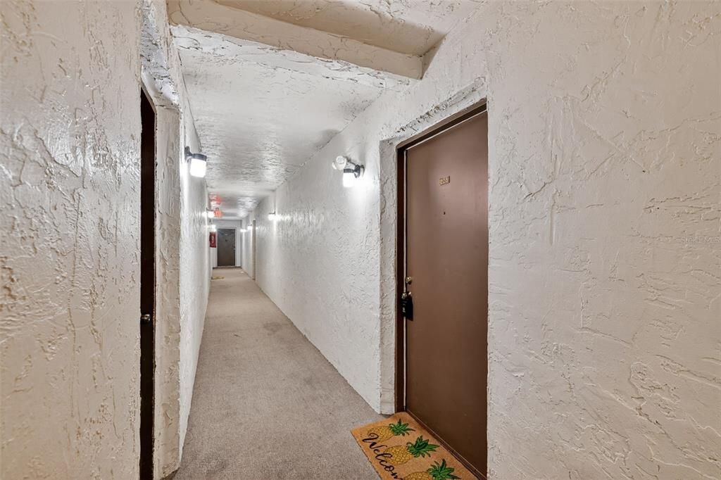 待售: $115,000 (2 贝兹, 2 浴室, 962 平方英尺)