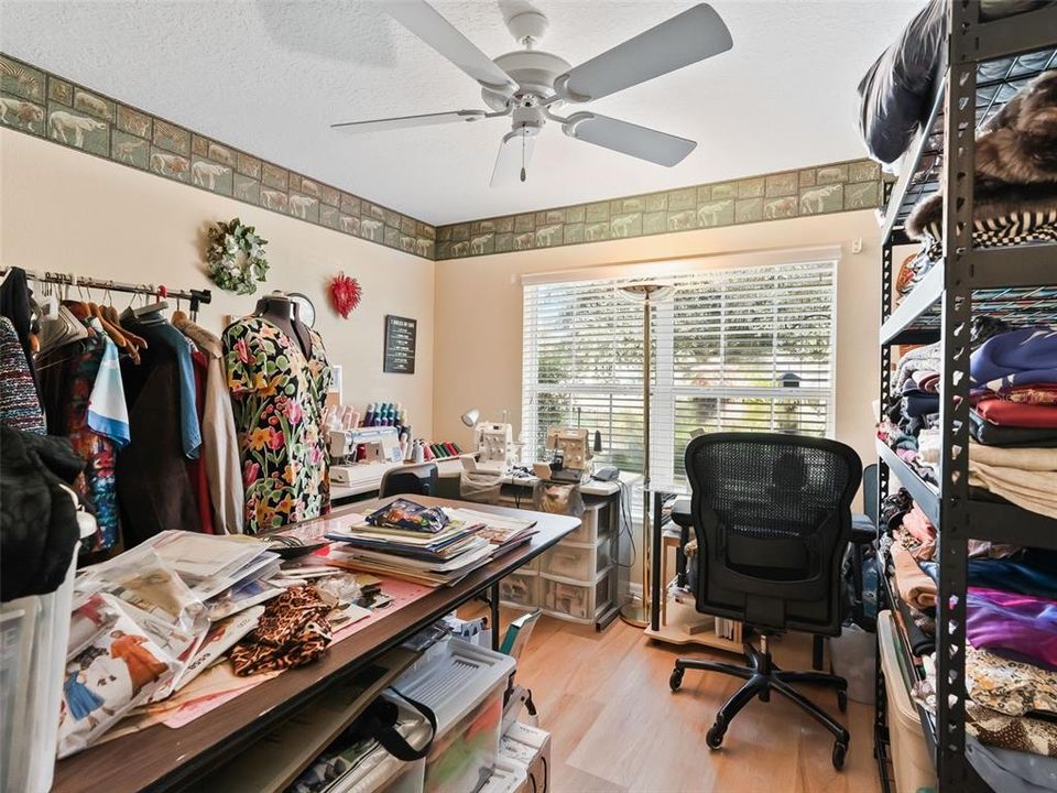 En Venta: $449,500 (3 camas, 2 baños, 1918 Pies cuadrados)