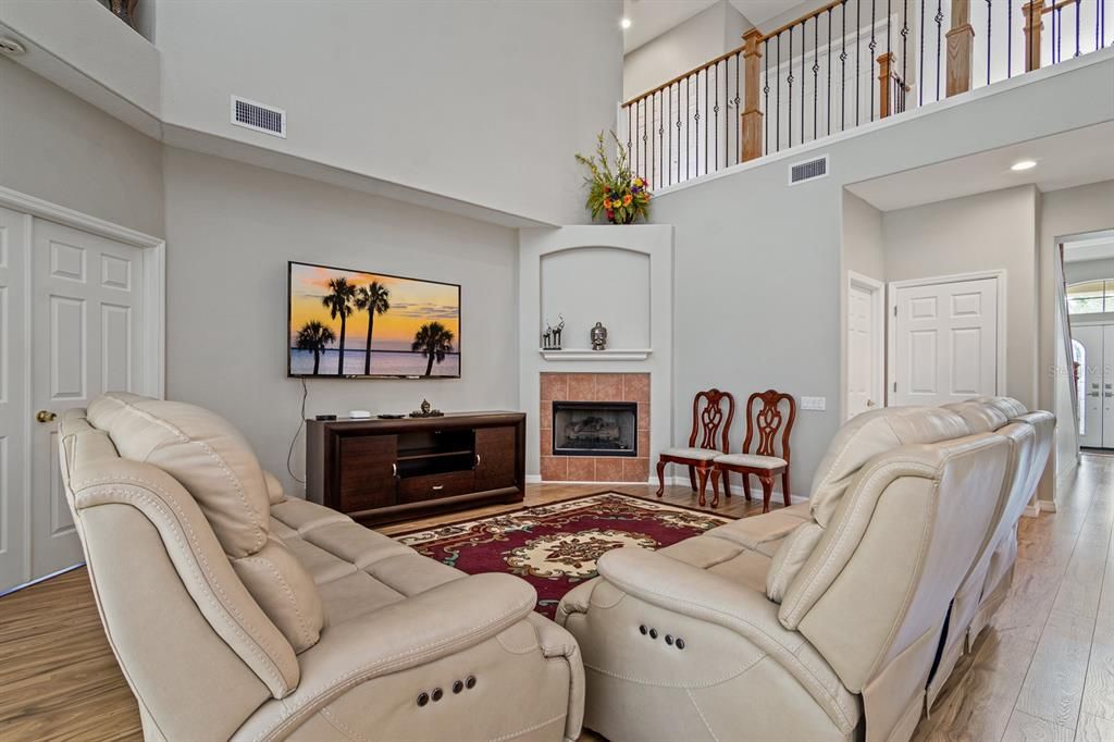 Active With Contract: $879,000 (4 beds, 3 baths, 3491 Square Feet)