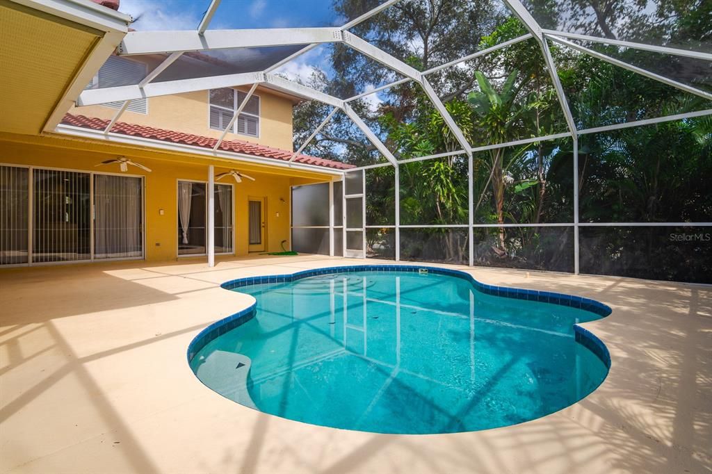 Active With Contract: $879,000 (4 beds, 3 baths, 3491 Square Feet)