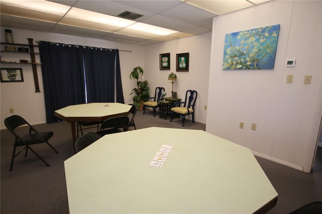 合同活跃: $1,500 (2 贝兹, 2 浴室, 1270 平方英尺)