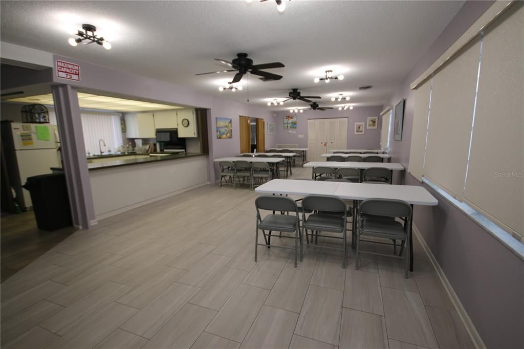 合同活跃: $1,500 (2 贝兹, 2 浴室, 1270 平方英尺)