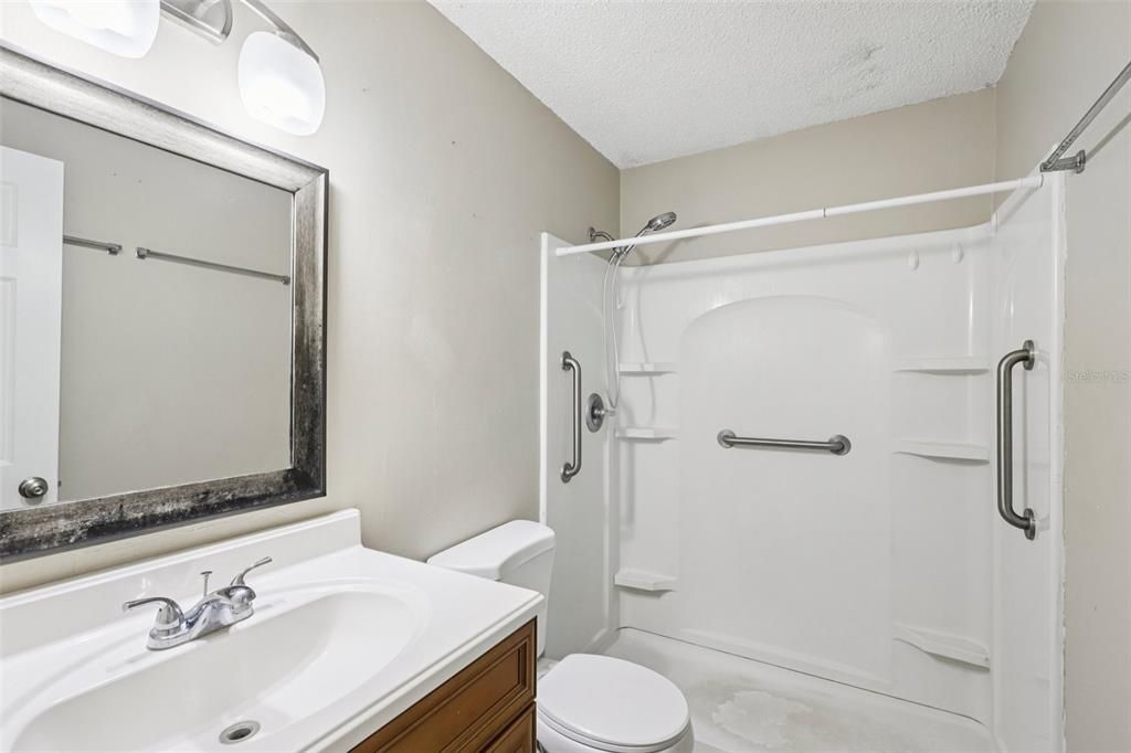 待售: $194,990 (3 贝兹, 1 浴室, 960 平方英尺)