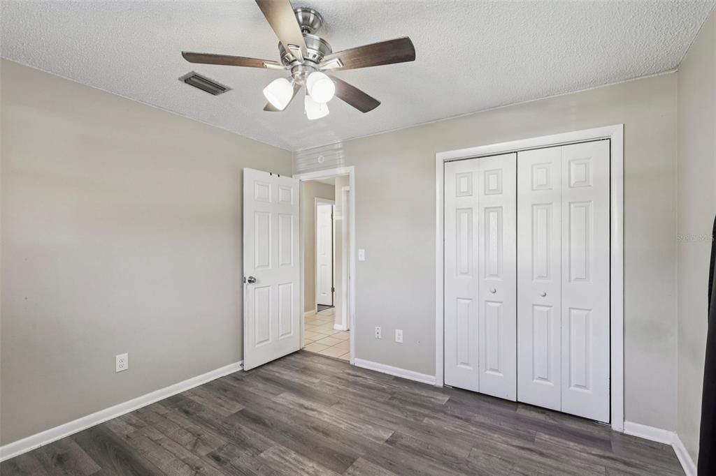 待售: $194,990 (3 贝兹, 1 浴室, 960 平方英尺)