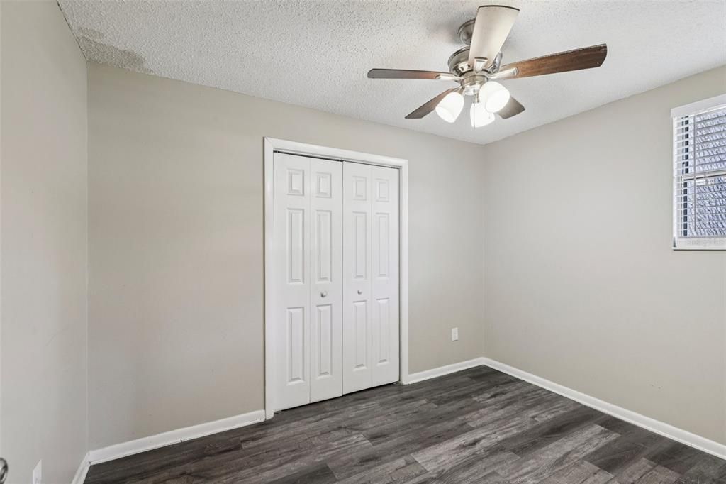 待售: $194,990 (3 贝兹, 1 浴室, 960 平方英尺)