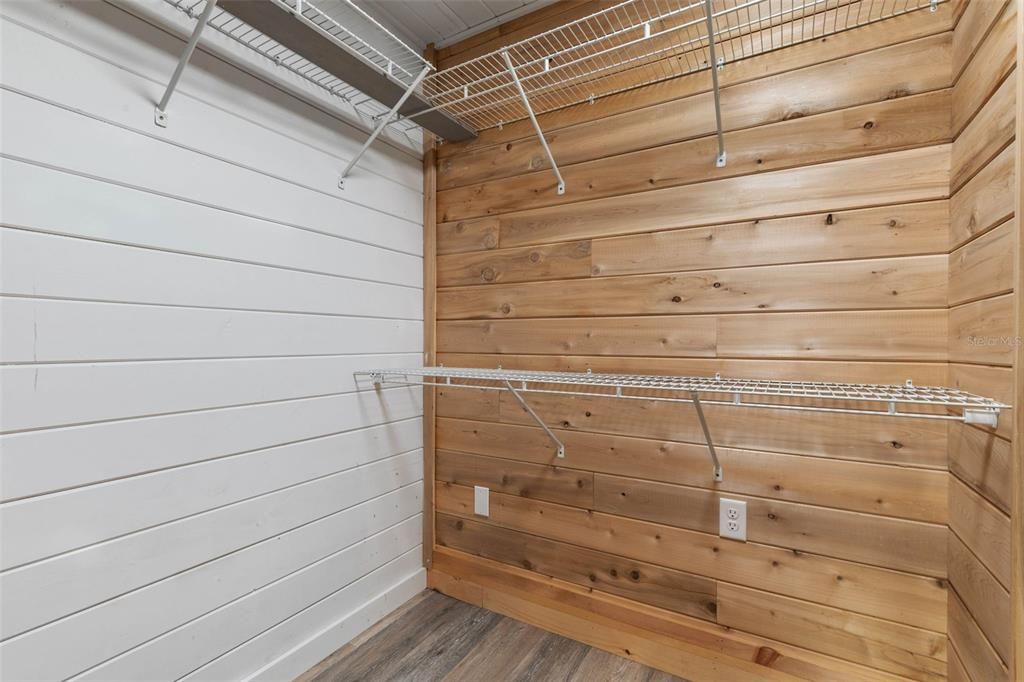 Под контрактом: $699,000 (3 спален, 2 ванн, 1333 Квадратных фут)