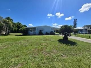 最近售出: $90,000 (2 贝兹, 2 浴室, 1130 平方英尺)