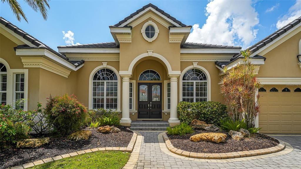 En Venta: $1,799,000 (3 camas, 3 baños, 3778 Pies cuadrados)