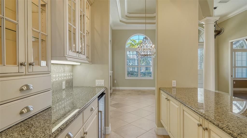 En Venta: $1,799,000 (3 camas, 3 baños, 3778 Pies cuadrados)