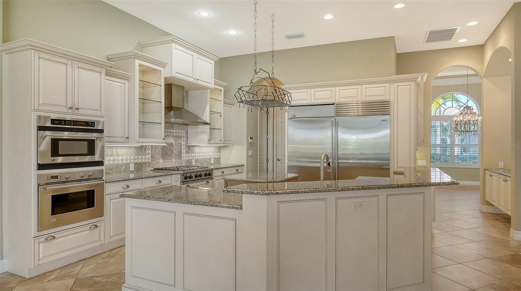 En Venta: $1,799,000 (3 camas, 3 baños, 3778 Pies cuadrados)