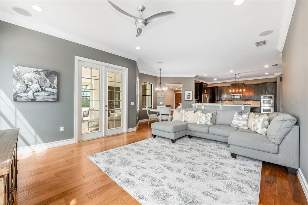 For Sale: $1,350,000 (6 beds, 5 baths, 4125 Square Feet)