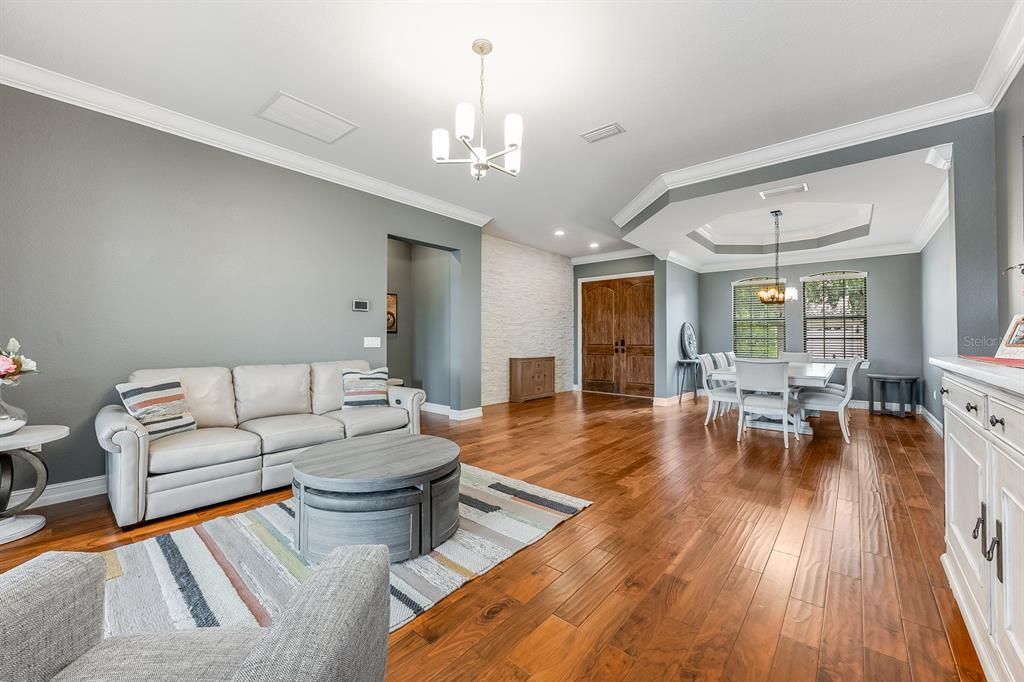 For Sale: $1,350,000 (6 beds, 5 baths, 4125 Square Feet)