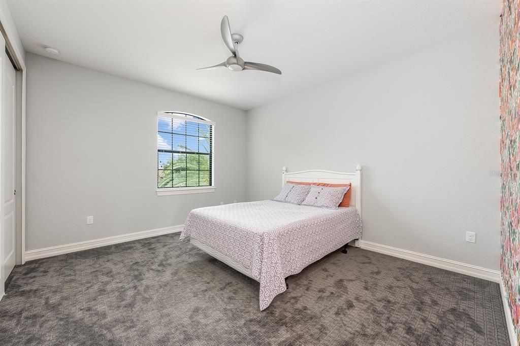 For Sale: $1,350,000 (6 beds, 5 baths, 4125 Square Feet)