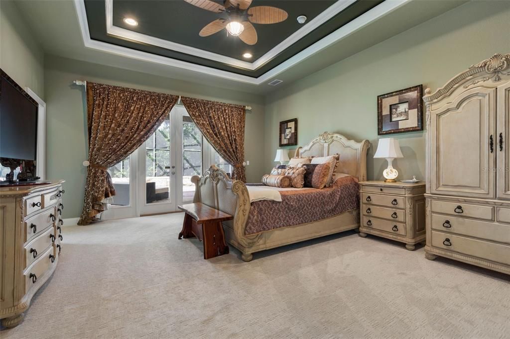 For Sale: $825,000 (5 beds, 4 baths, 3300 Square Feet)