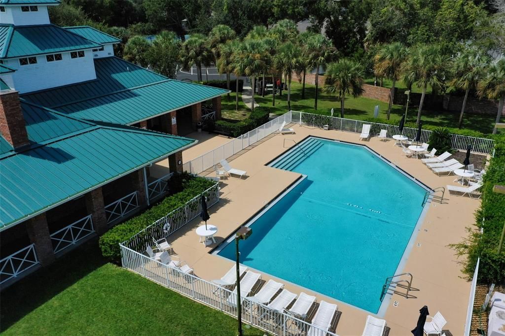 For Sale: $825,000 (5 beds, 4 baths, 3300 Square Feet)