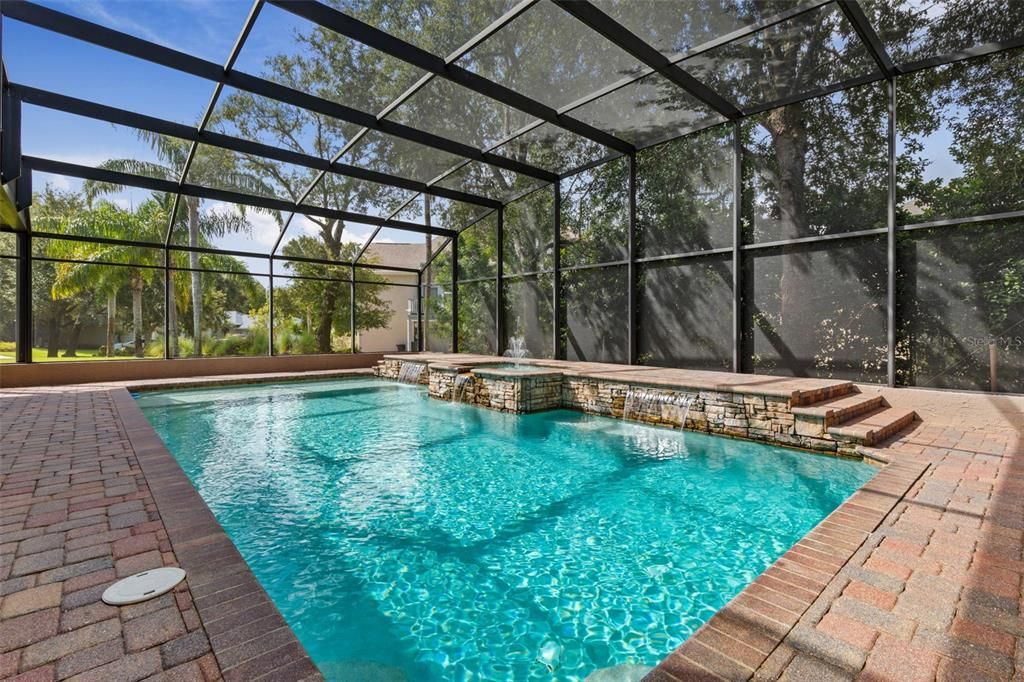 For Sale: $825,000 (5 beds, 4 baths, 3300 Square Feet)