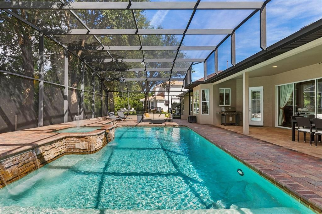 For Sale: $825,000 (5 beds, 4 baths, 3300 Square Feet)