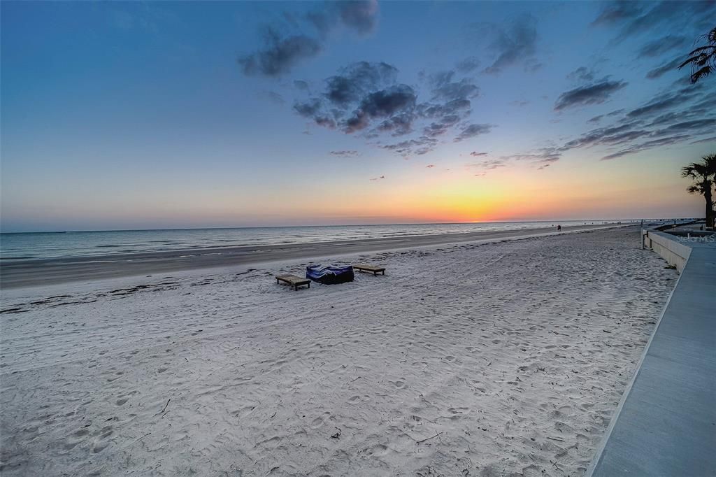 For Rent: $9,500 (3 beds, 2 baths, 1435 Square Feet)