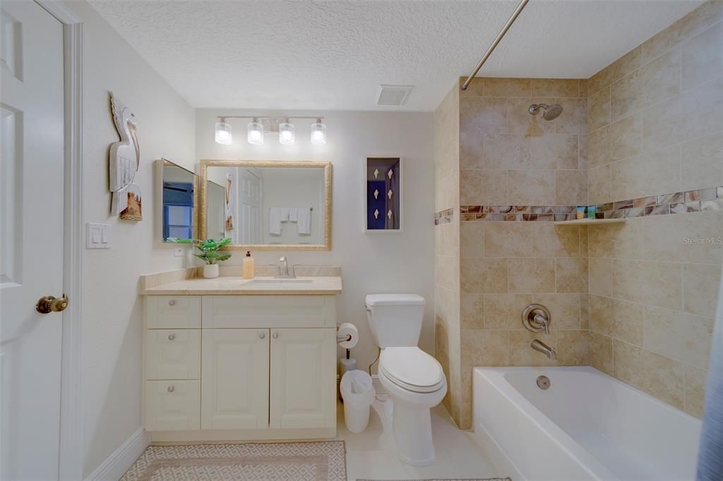 For Rent: $9,500 (3 beds, 2 baths, 1435 Square Feet)