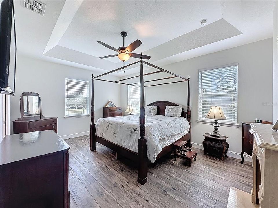 На продажу: $1,065,000 (4 спален, 3 ванн, 2221 Квадратных фут)