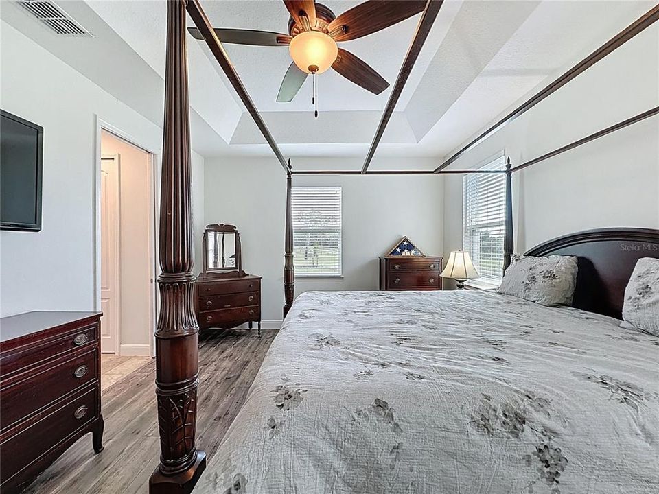 На продажу: $1,065,000 (4 спален, 3 ванн, 2221 Квадратных фут)