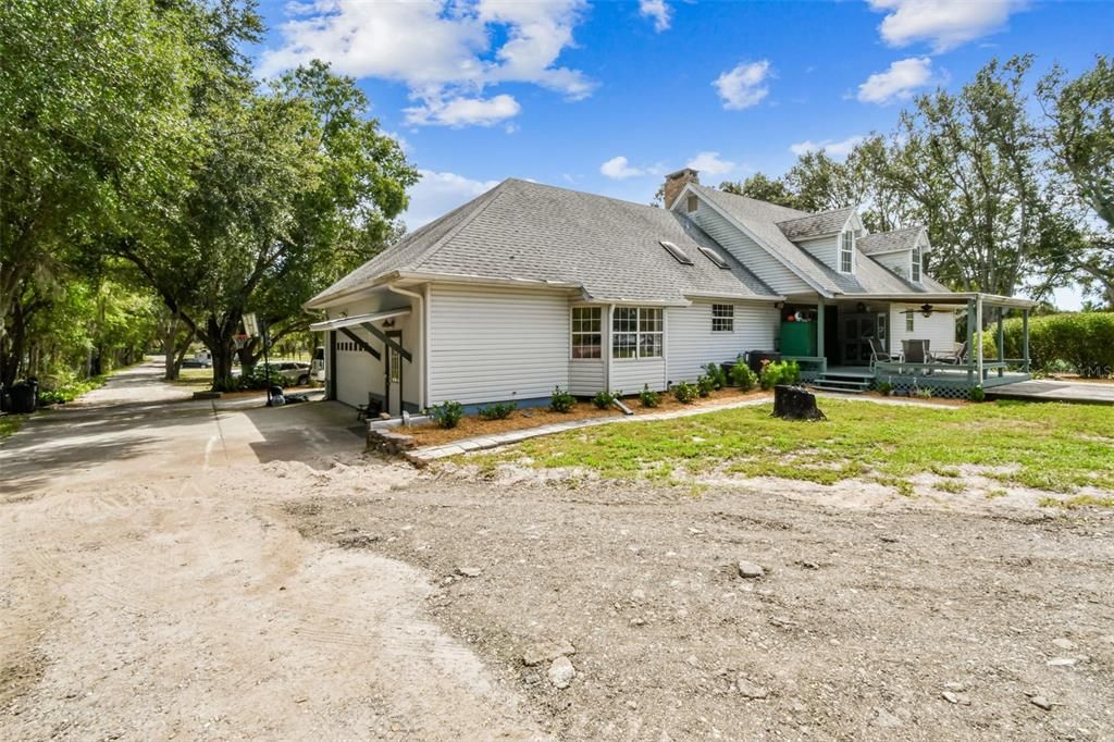 На продажу: $975,000 (5 спален, 4 ванн, 4418 Квадратных фут)