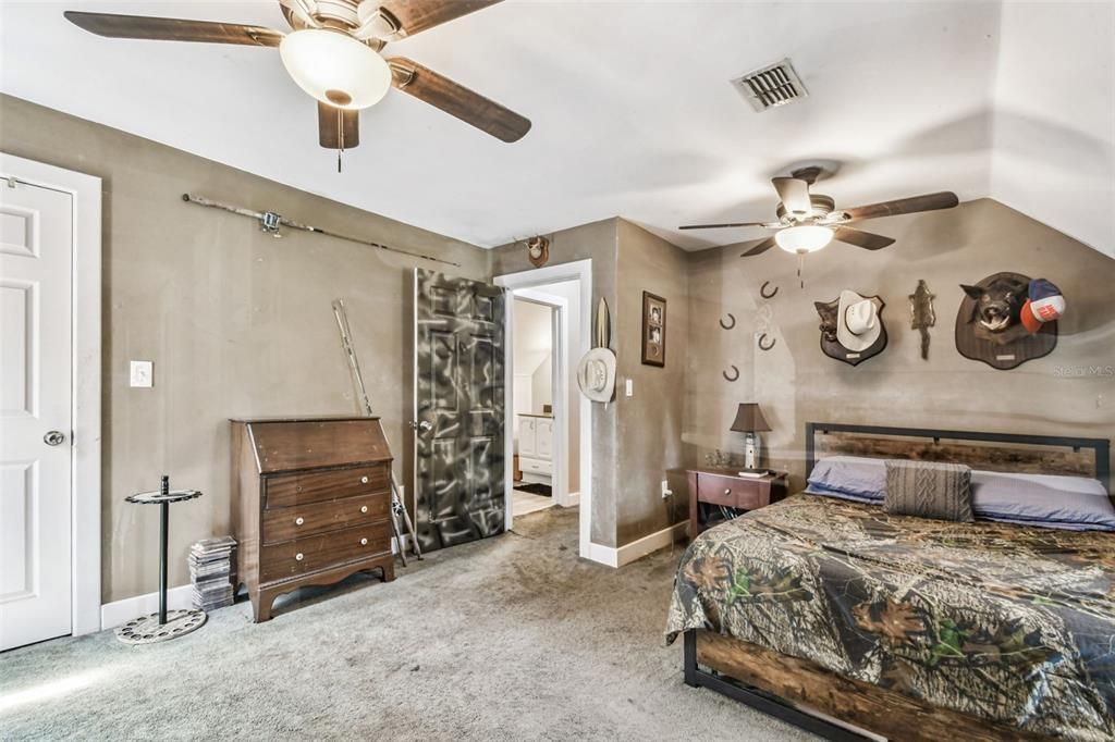 На продажу: $975,000 (5 спален, 4 ванн, 4418 Квадратных фут)