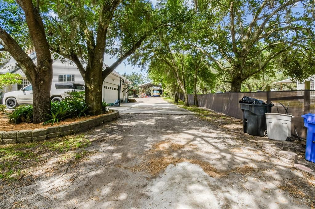 На продажу: $975,000 (5 спален, 4 ванн, 4418 Квадратных фут)