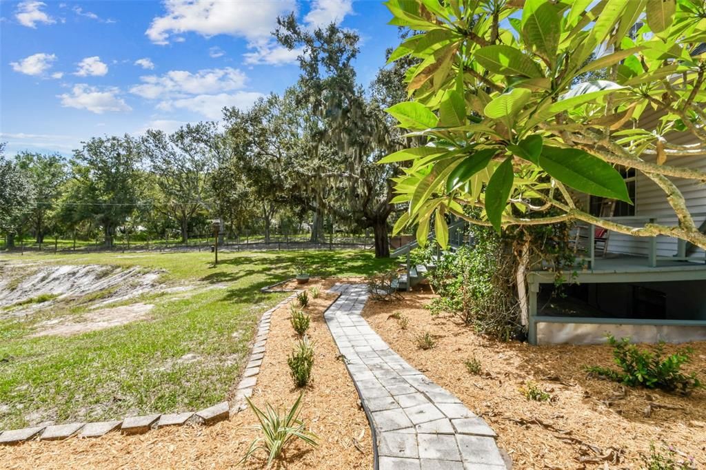 На продажу: $975,000 (5 спален, 4 ванн, 4418 Квадратных фут)