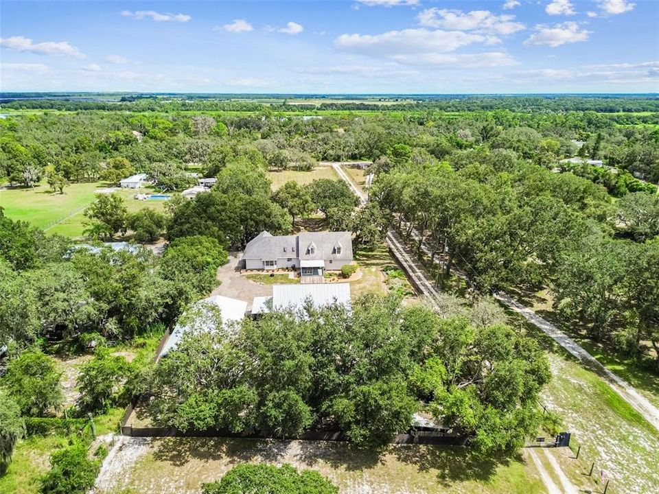 На продажу: $975,000 (5 спален, 4 ванн, 4418 Квадратных фут)