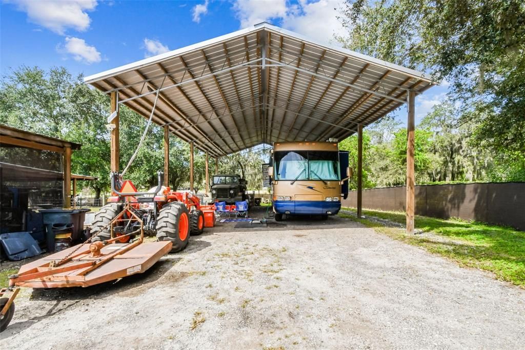 На продажу: $975,000 (5 спален, 4 ванн, 4418 Квадратных фут)