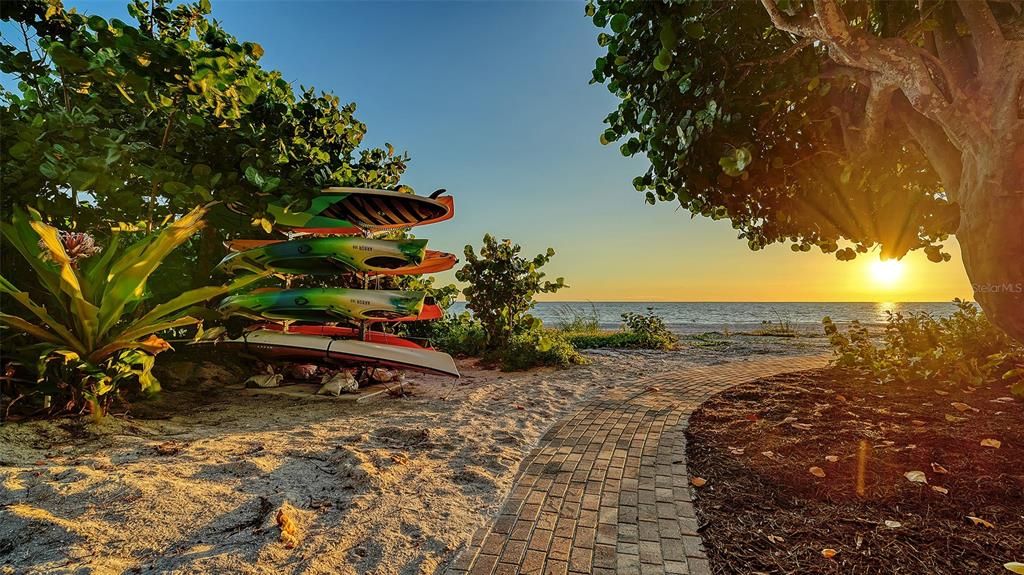 出租: $9,000 (2 贝兹, 2 浴室, 1561 平方英尺)