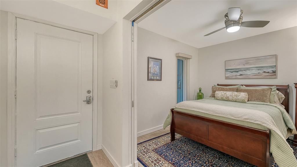 出租: $9,000 (2 贝兹, 2 浴室, 1561 平方英尺)