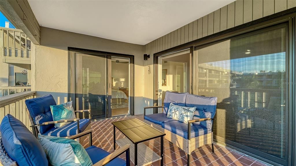 出租: $9,000 (2 贝兹, 2 浴室, 1561 平方英尺)