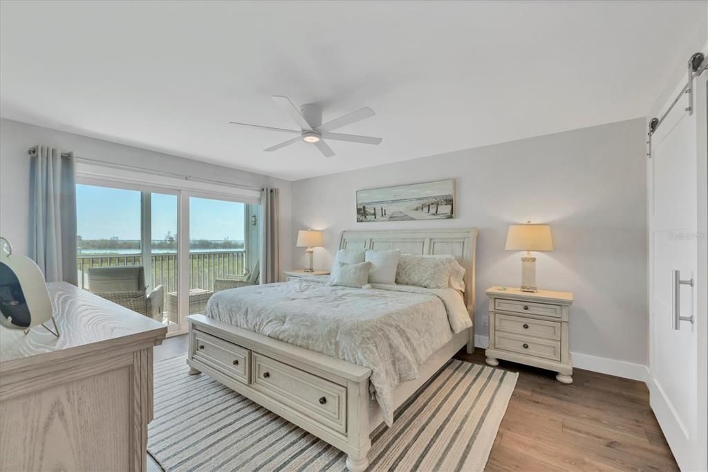 出租: $3,200 (2 贝兹, 2 浴室, 1248 平方英尺)