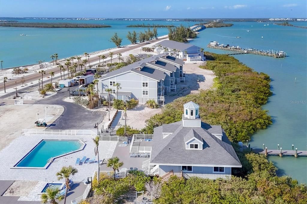 出租: $3,200 (2 贝兹, 2 浴室, 1248 平方英尺)