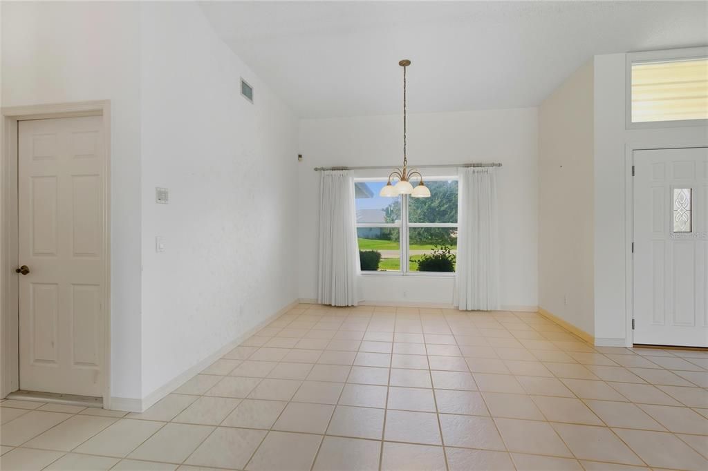 На продажу: $349,900 (3 спален, 2 ванн, 1986 Квадратных фут)