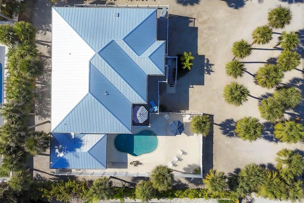 For Sale: $3,795,000 (3 beds, 3 baths, 2552 Square Feet)