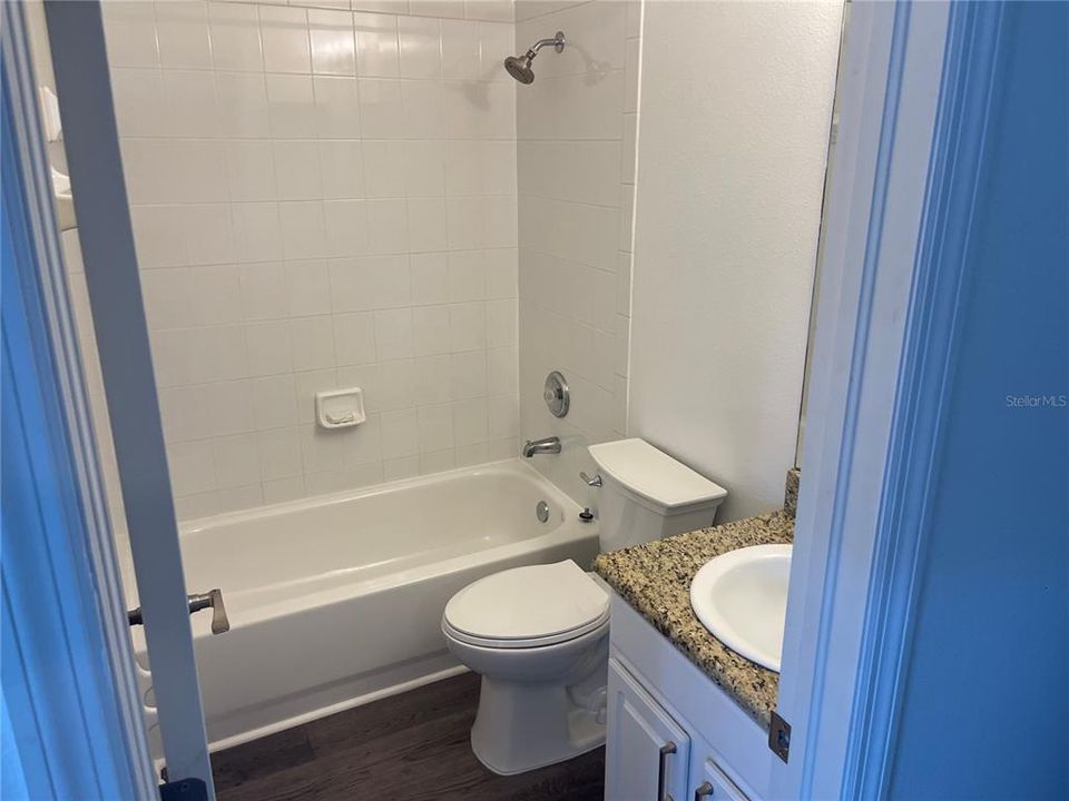 Под контрактом: $3,000 (3 спален, 2 ванн, 1714 Квадратных фут)