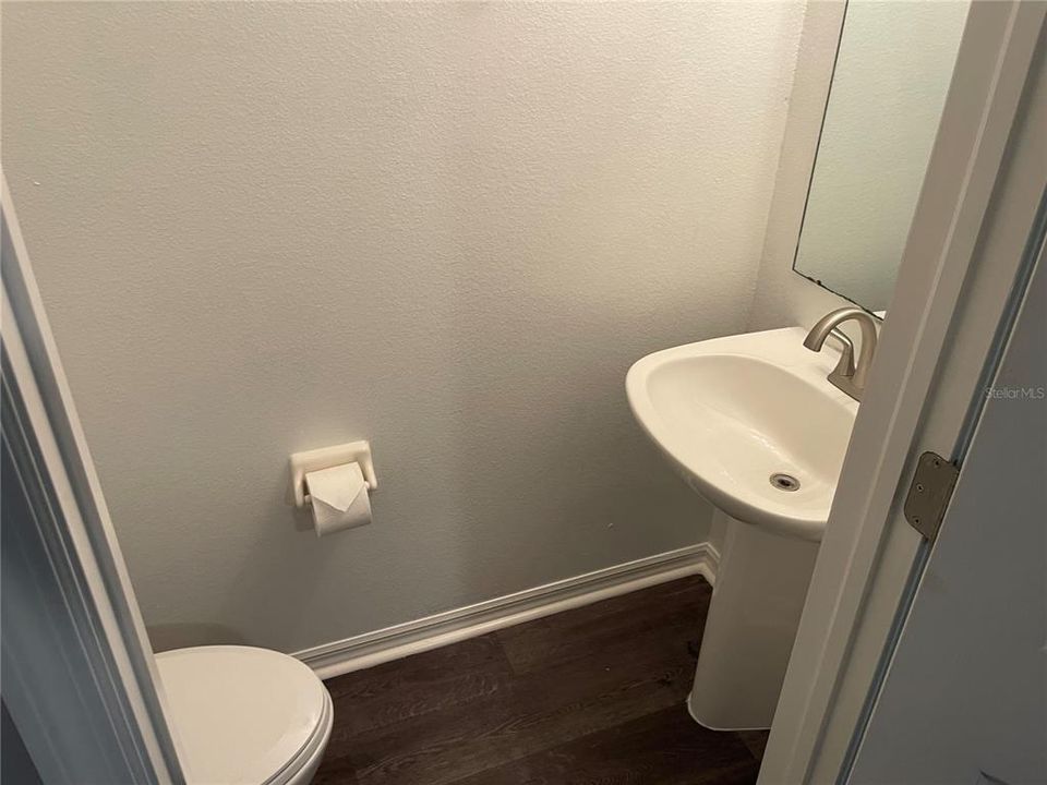 Под контрактом: $3,000 (3 спален, 2 ванн, 1714 Квадратных фут)