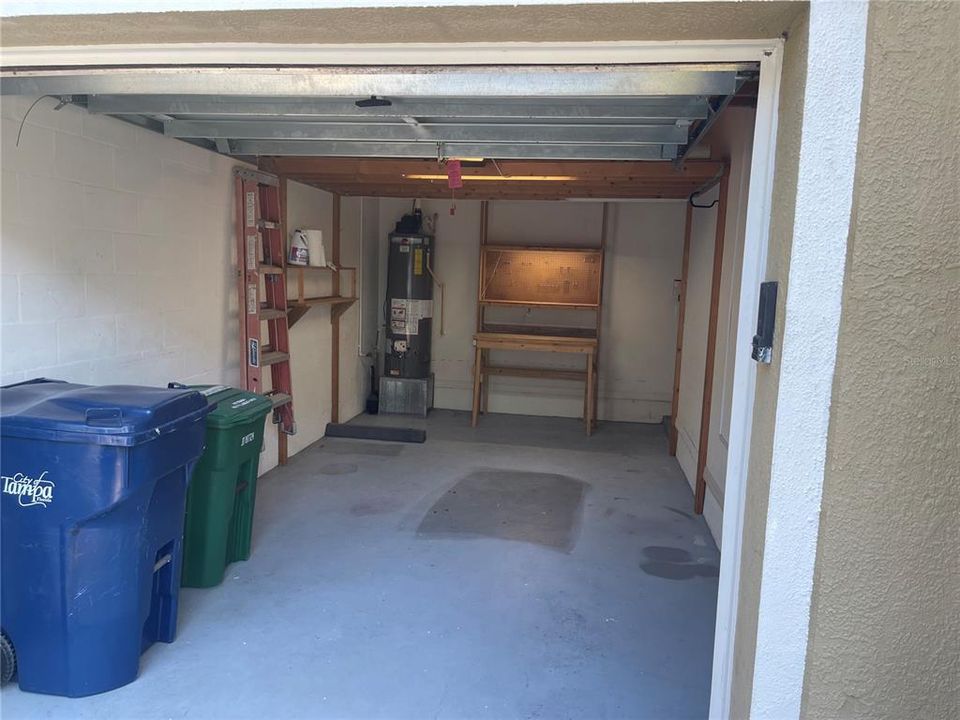 Под контрактом: $3,000 (3 спален, 2 ванн, 1714 Квадратных фут)