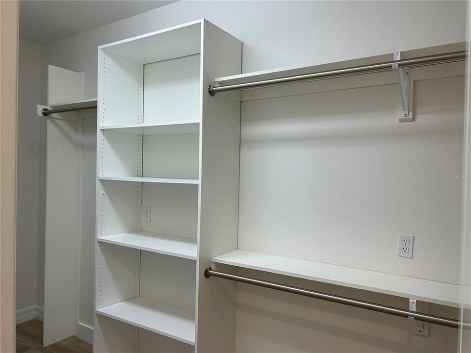 For Rent: $4,000 (5 beds, 2 baths, 3181 Square Feet)