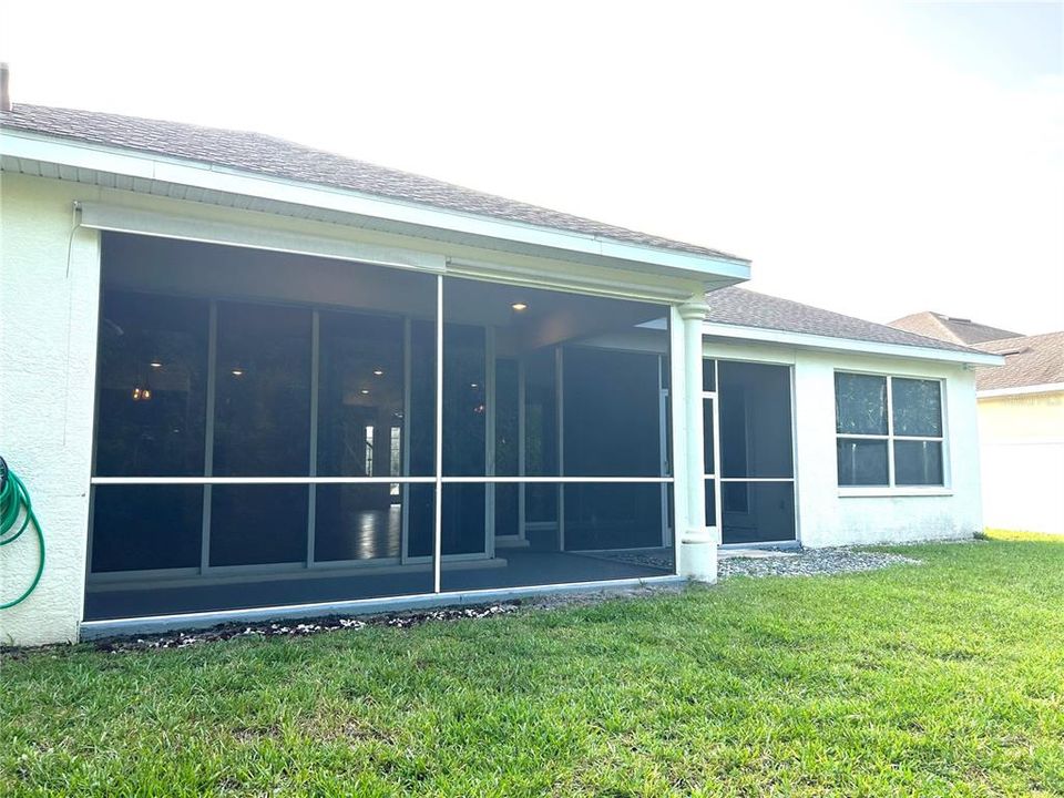 For Rent: $4,000 (5 beds, 2 baths, 3181 Square Feet)