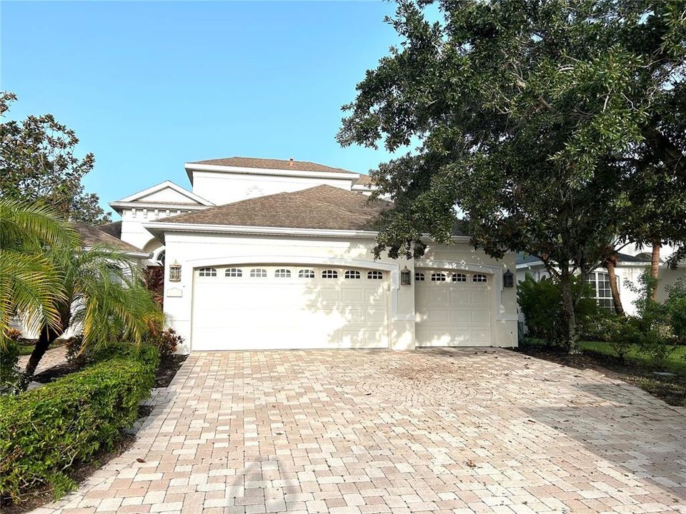 For Rent: $4,000 (5 beds, 2 baths, 3181 Square Feet)