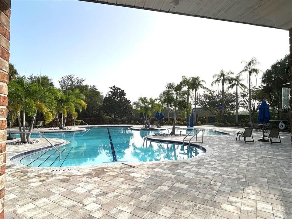 For Rent: $4,000 (5 beds, 2 baths, 3181 Square Feet)