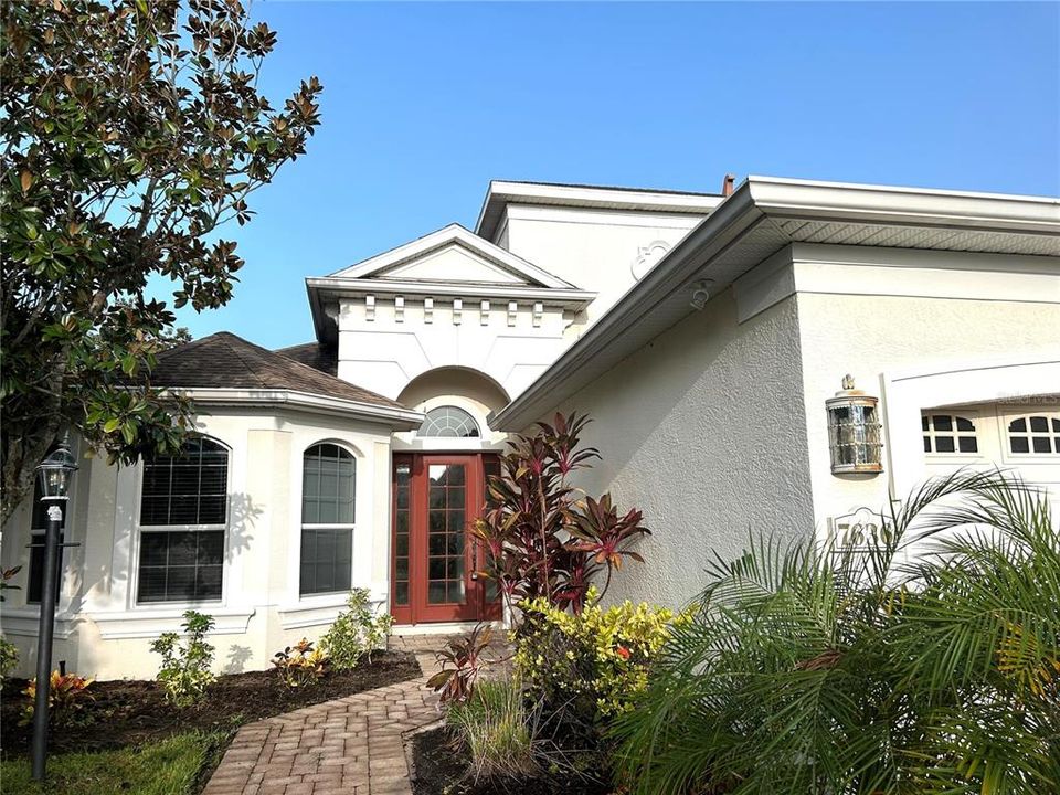 For Rent: $4,000 (5 beds, 2 baths, 3181 Square Feet)